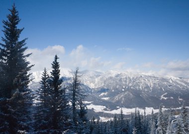 Dağları kar altında. Ski resort schladming. Avusturya