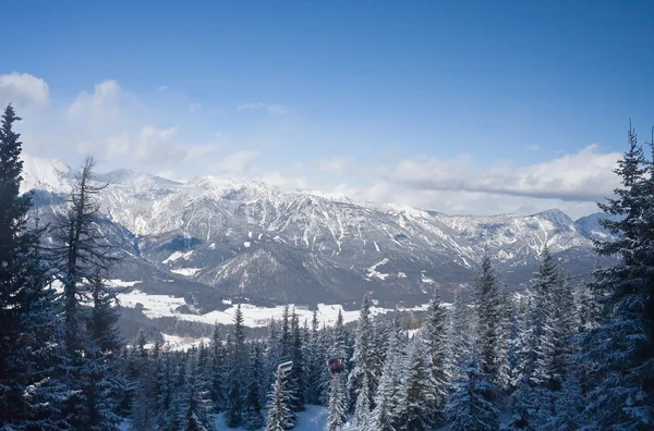 Гори під снігом. Гірськолижний курорт Schladming. Австрія — стокове фото