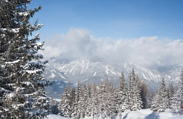 Dağları kar altında. Ski resort schladming. Avusturya — Stok fotoğraf