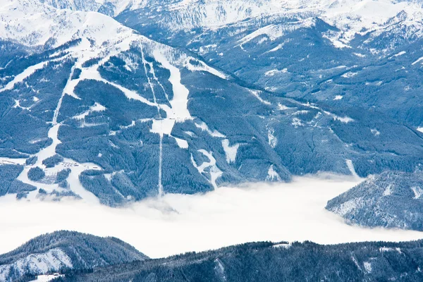 Pohled z ochozu. ledovec Dachstein. Rakousko — Stock fotografie