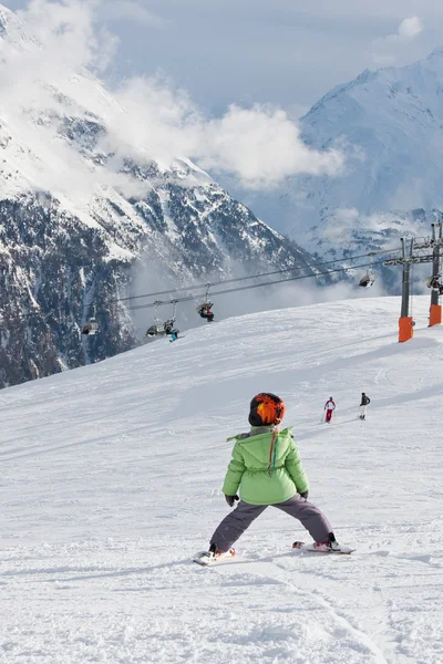 Les Premiers Pas Sur Les Skis — Photo