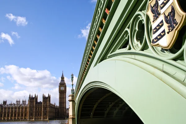Парламент и мост, Лондон, Англия — стоковое фото