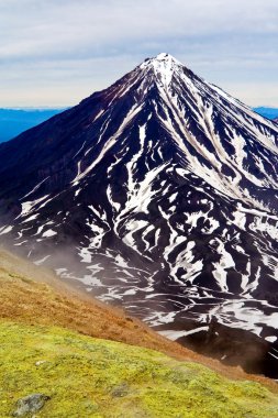 Vulcan Koryakskiy on the Kamchatka clipart