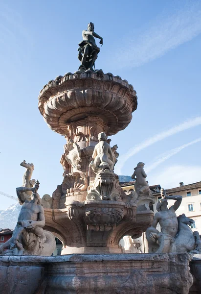 Fontana del Nettuno in piazza duomo - Trento- Trentino — Stock Photo, Image