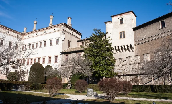 Замок Буонконсильо, Тренто, Италия — стоковое фото