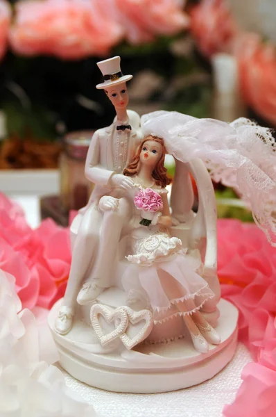 Marmeren standbeeld van de bruid en bruidegom — Stockfoto