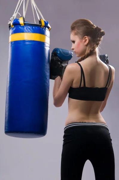 Žena s Boxerské rukavice — Stock fotografie