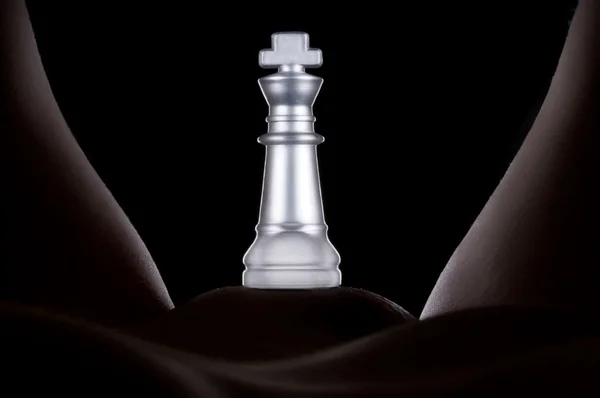 Chess on his naked body — Stock Photo, Image
