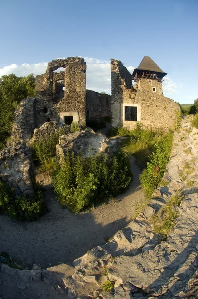As ruínas de uma antiga fortaleza — Fotografia de Stock