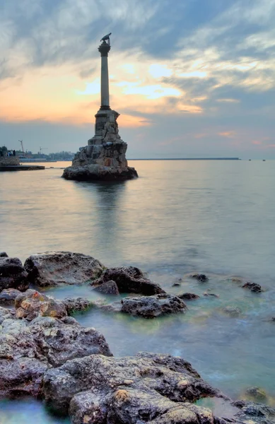 Пам'ятник Затопленим кораблям в Севастополі — стокове фото