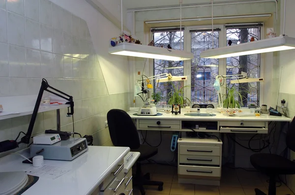 Interior Laboratório Pesquisa Com Mesas Lâmpadas — Fotografia de Stock