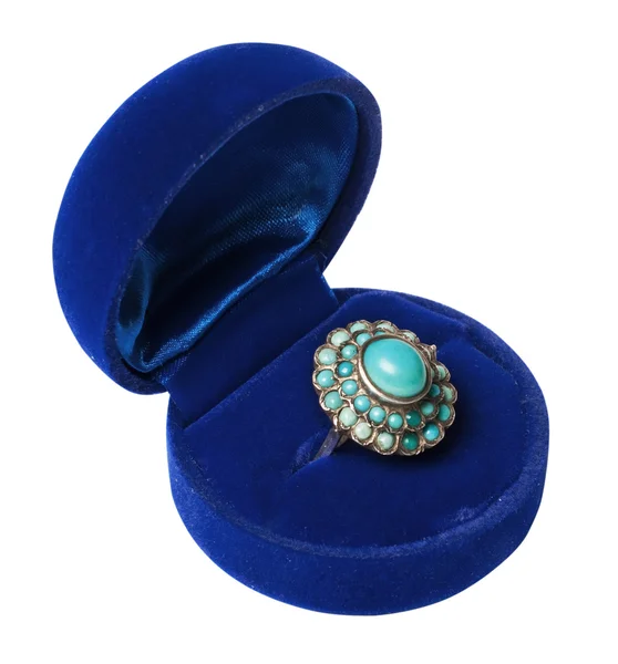 Mavi Beyaz Zemin Üzerine Izole Kutusunda Vintage Ring — Stok fotoğraf