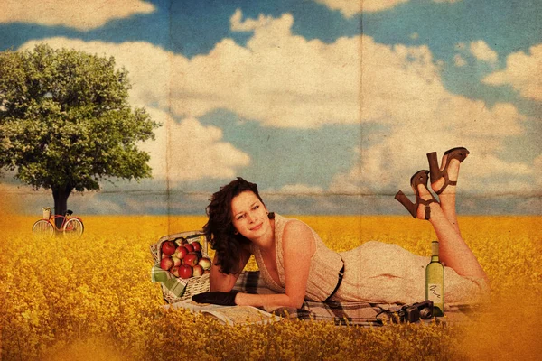 Collage avec beauté jeune femme, vintage — Photo