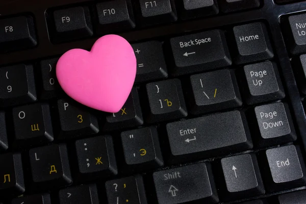 Corazón en el teclado —  Fotos de Stock