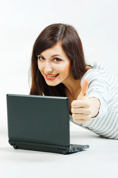 Κορίτσι με φορητό υπολογιστή Εικόνα Αρχείου