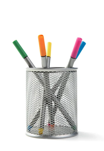 Bolígrafos de fieltro en un soporte de color plata —  Fotos de Stock