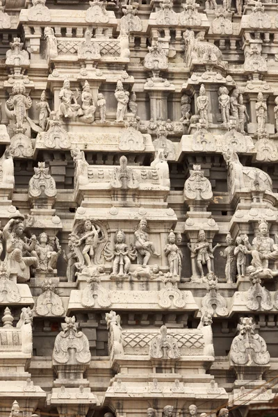 Arunachaleswar 寺塔 (gopura). — 图库照片
