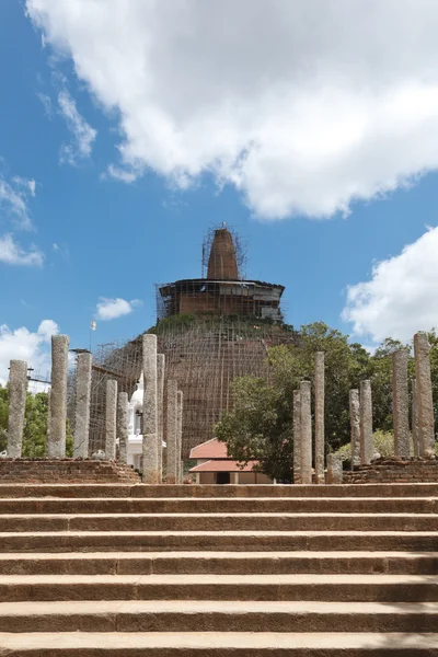 Abhayagiri 】 불사 리 탑 — 스톡 사진