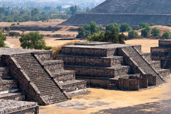 Pirâmides de teotihuacano . — Fotografia de Stock