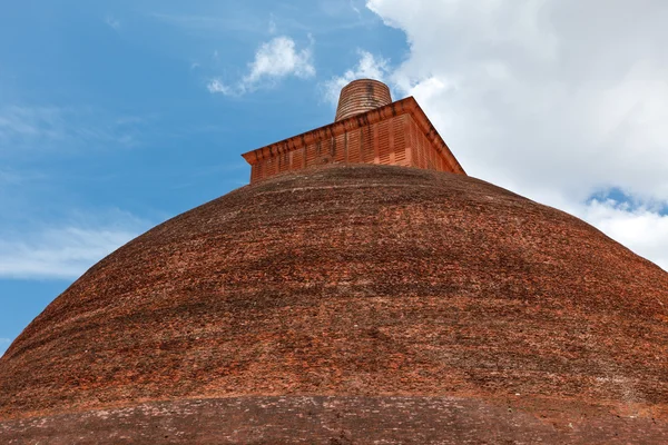 Jetavaranama dágobou (stúpy). Anuradhapura, Srí lanka — Stock fotografie