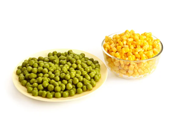 緑エンドウ豆やトウモロコシの缶詰 — ストック写真