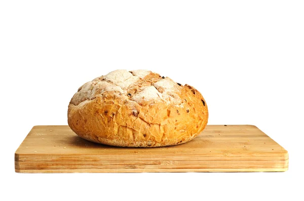 Ahşap Masa Üzerinde Yuvarlak Şekilli Taze Ekmek — Stok fotoğraf
