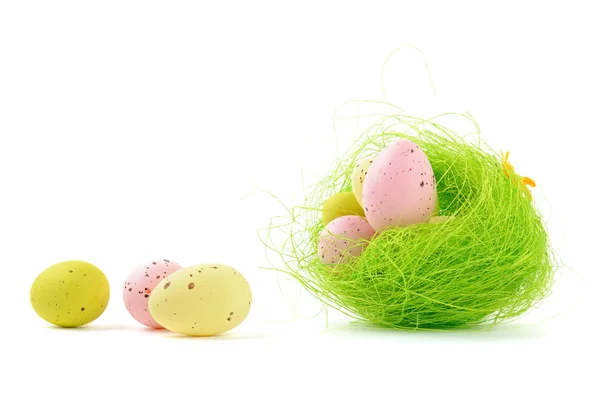 卵の装飾的なイースター ネスト — ストック写真