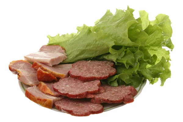 Folhas de carne, salsicha e salada — Fotografia de Stock
