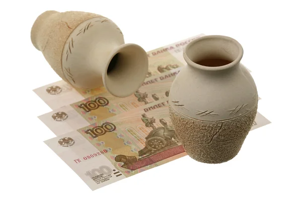 El dinero ruso y dos jarras —  Fotos de Stock