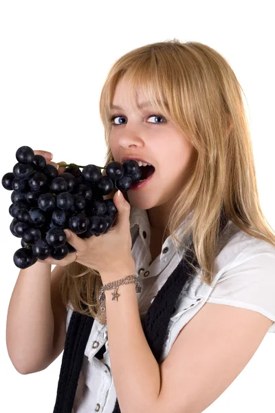 吃葡萄的女孩的画像。隔离 — 图库照片