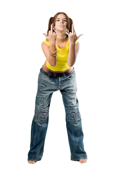 Непослушная девочка в широких джинсах — стоковое фото