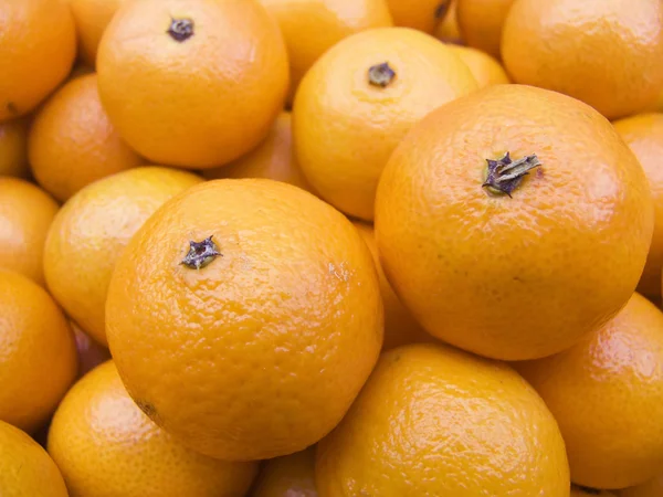Tangerines on a counter macro2 — Stock Photo, Image