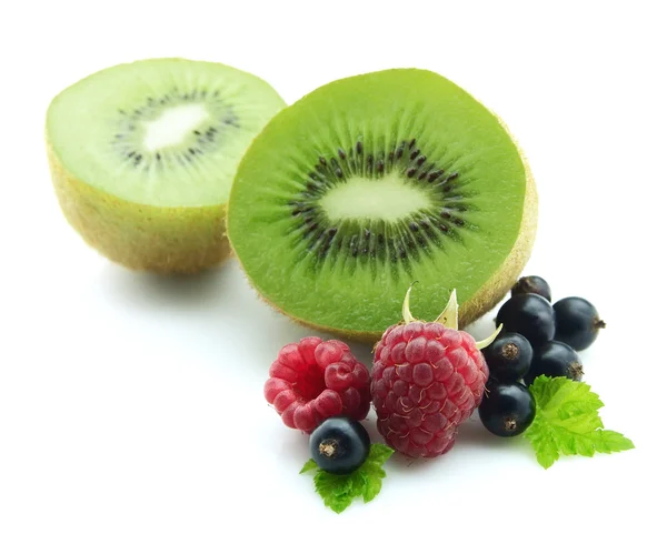Kiwi with berries — Stock Photo, Image