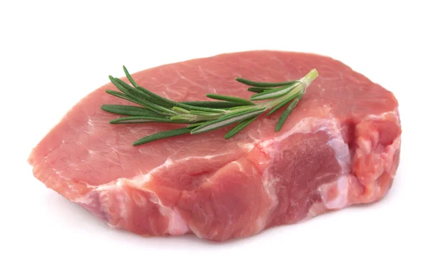 Carne cruda con romero — Foto de Stock
