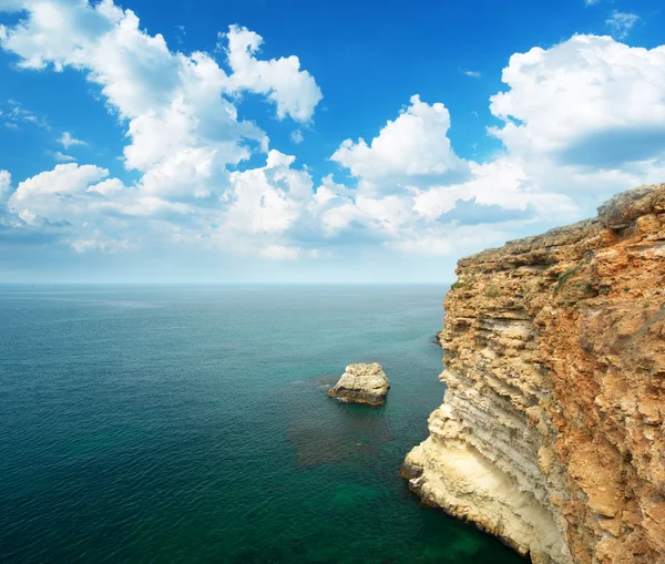Cliff ve deniz — Stok fotoğraf