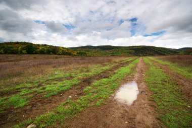 kirli yol şeritli