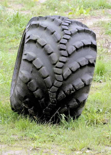 Wheel of a tractor — Stock Photo, Image