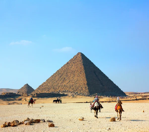 エジプト ギザのピラミッドで — ストック写真