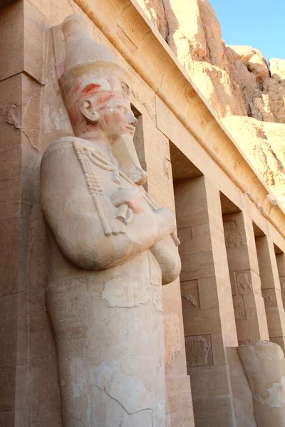 Socha egypt královny Hatšepsut v Luxoru — Stock fotografie