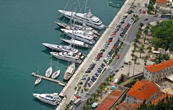 Námořní přístav Kotor, Černá Hora — Stock fotografie
