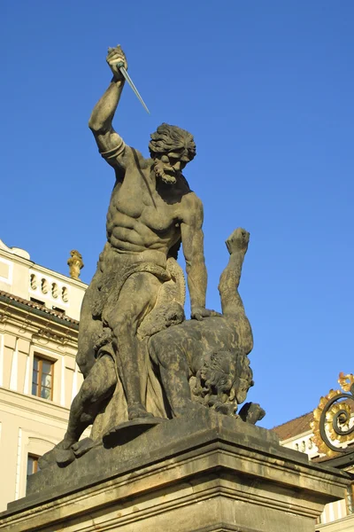 Battling Titan at the Gate of Hradcany Castle in Prague, — Stock Photo, Image