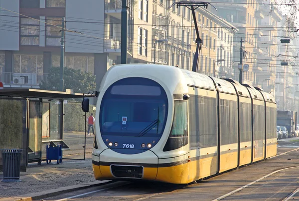 Современный Трамвай Милане — стоковое фото