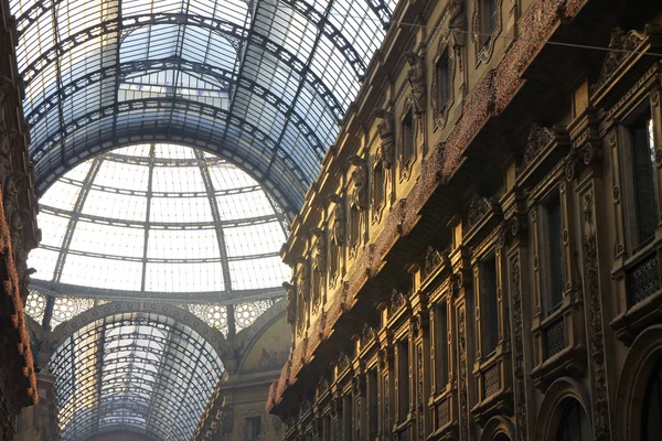 Galleria Vittorio Emanuele v Miláně — Stock fotografie