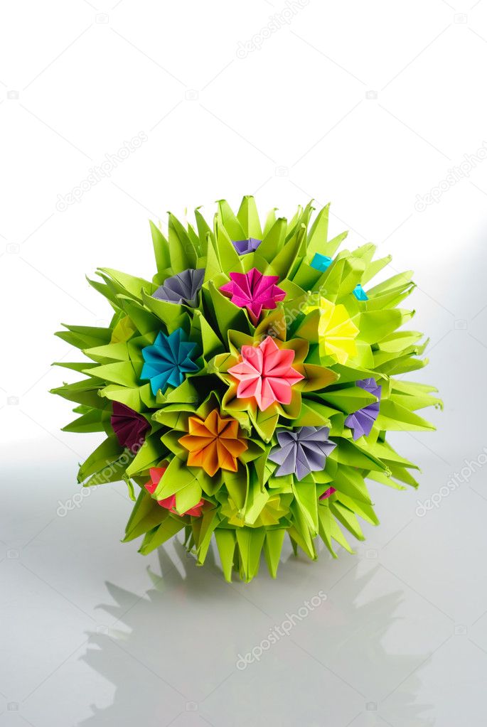Origami kusudama flower