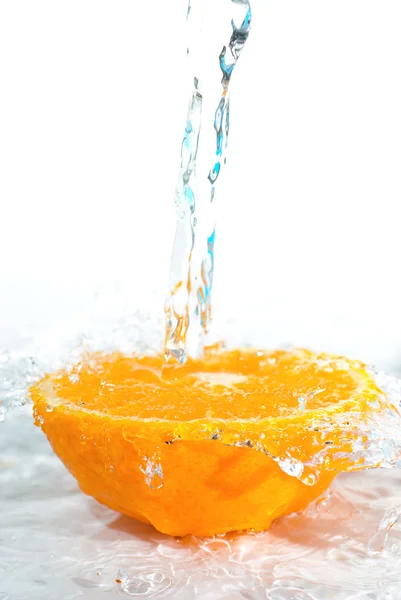 Apelsin och vatten — Stockfoto