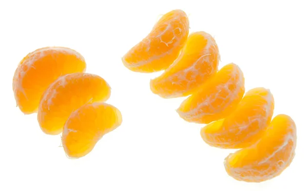 Grupos de segmentos de una mandarina — Foto de Stock