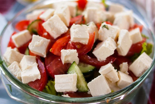 Fresh vegetable salad with cheese — Stock Photo, Image