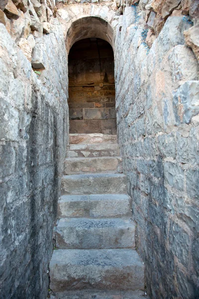 Oude stenen trap in het Romeinse amfitheater Stockafbeelding