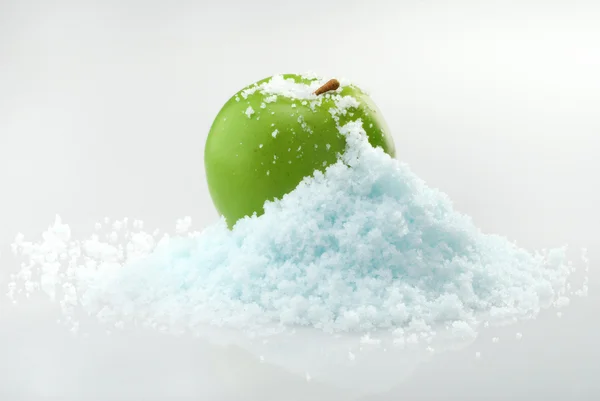Apple в снегу Лицензионные Стоковые Фото