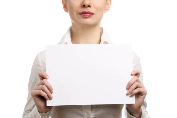 Όμορφη Επιχειρηματίας Ένα Λευκό Πουκάμισο Κρατώντας Μια Κενή Σελίδα Απομονώνονται — Φωτογραφία Αρχείου